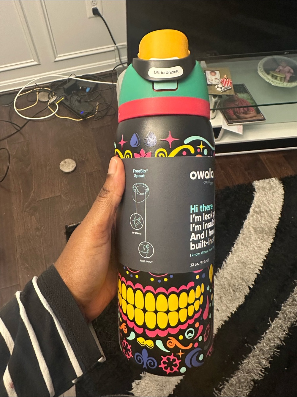Owala Sugar Skulls Colordrop 32oz Freesip